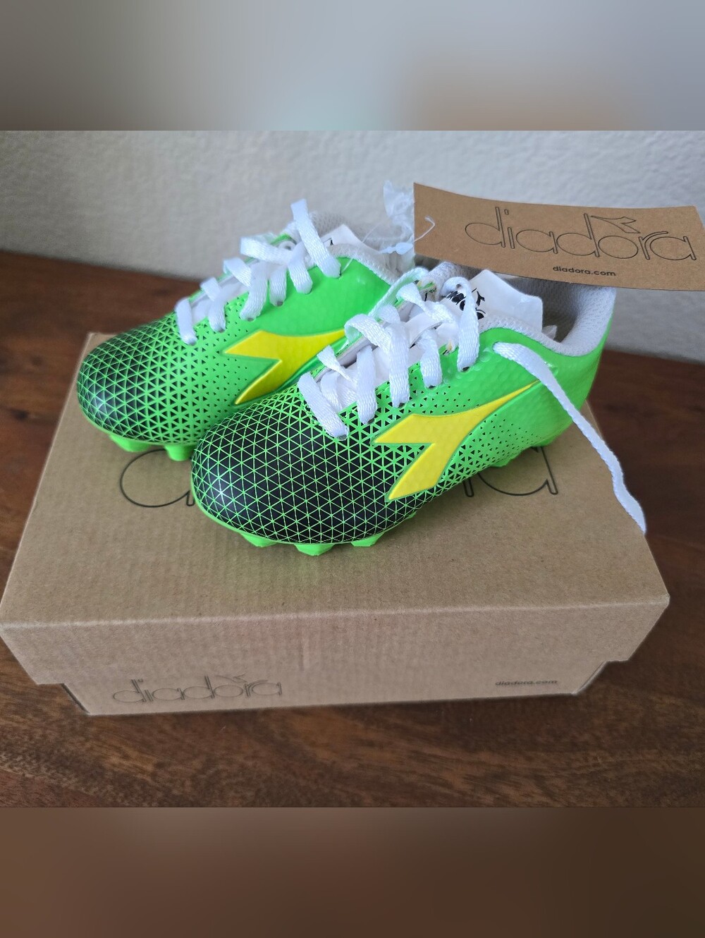 NEW Diadora Cattura GR LPU Jr Youth Firm Ground Soccer Cleats US Size 8 Toddler